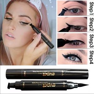 🖤Restocked! Perfect Winged Eyeliner Stamp Set🖤